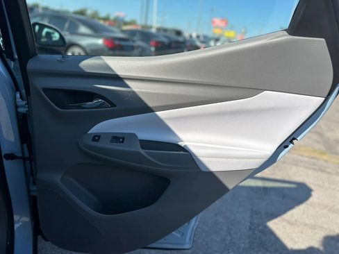 Used 2022 Chevrolet Bolt EUV Premier w/ Sun & Sound Package FWD image 22