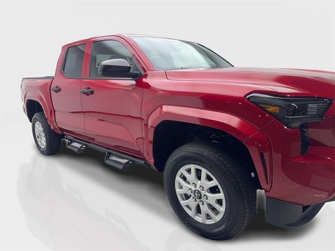 Used 2025 Toyota Tacoma SR image 12