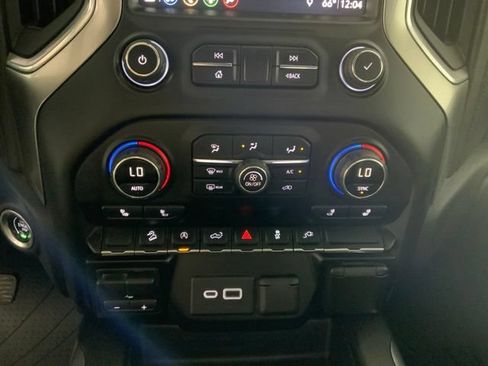 Used 2019 Chevrolet Silverado 1500 RST AWD/4WD image 21