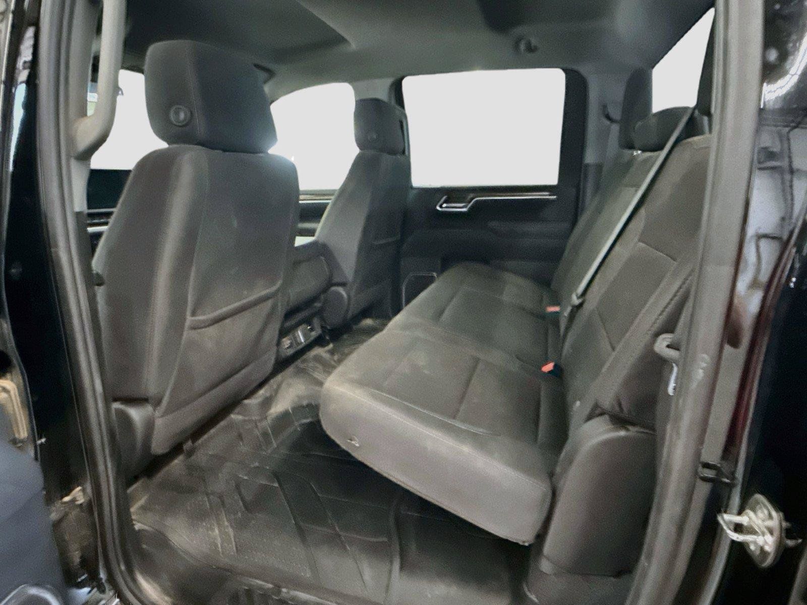 Used 2026 Chevrolet Silverado 2500 LT w/ Convenience Package AWD/4WD image 5