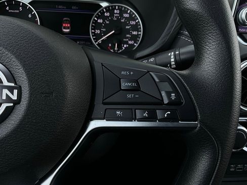 Used 2025 Nissan Sentra SV image 31