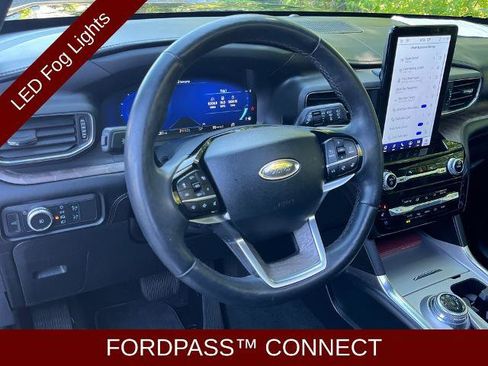 Certified 2022 Ford Explorer Platinum w/ Equipment Group 601A AWD/4WD image 13
