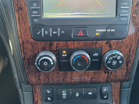 Used 2014 Chevrolet Traverse LT w/ All-Star Edition image 32