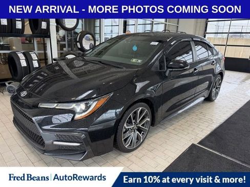 Used 2021 Toyota Corolla SE FWD image 3