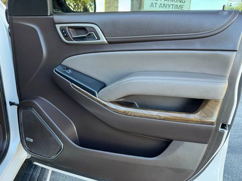 Used 2019 GMC Yukon XL Denali w/ Denali Ultimate Package image 38