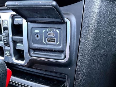 Used 2021 Jeep Wrangler Unlimited Sport image 34