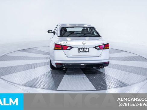 Used 2025 Nissan Altima 2.5 SR image 8