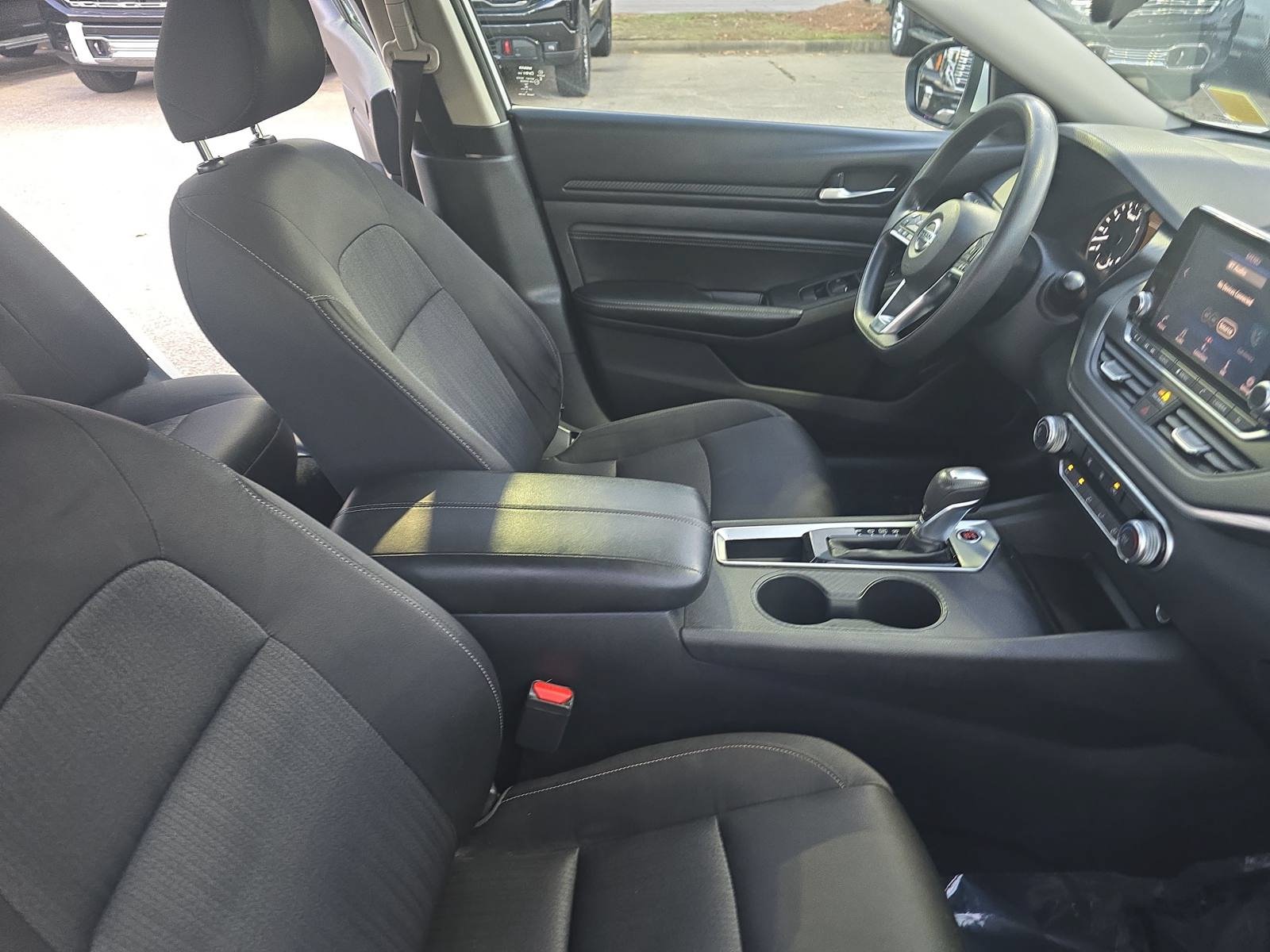 Used 2020 Nissan Altima 2.5 S FWD image 10