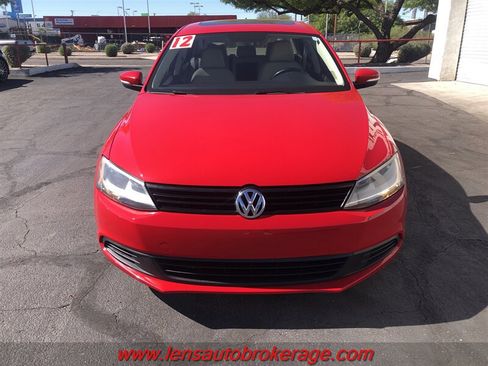 Used 2012 Volkswagen Jetta SE FWD image 3