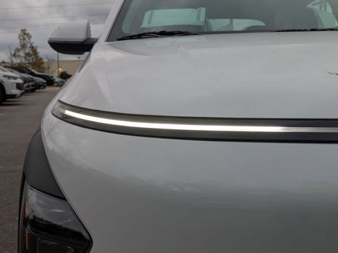 New 2026 Hyundai Kona SE FWD image 12