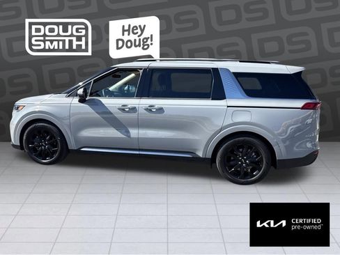 Used 2024 Kia Carnival SX Prestige FWD image 2