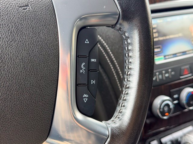 Used 2016 Chevrolet Traverse LT w/ Style and Technology Package FWD image 11