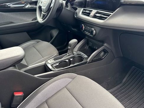 Used 2026 Chevrolet TrailBlazer LS w/ LS Convenience Package image 19