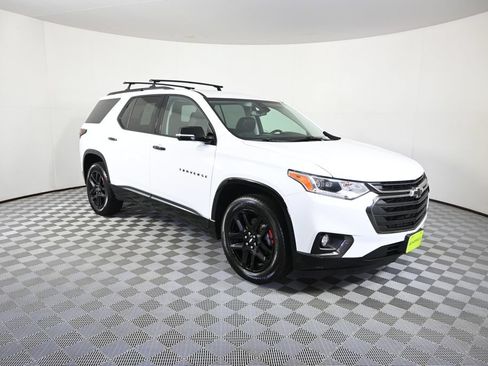 Used 2019 Chevrolet Traverse Premier w/ Redline Edition AWD/4WD image 9