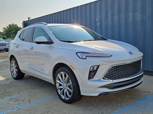 Used 2024 Buick Encore GX Avenir w/ Avenir Technology Package AWD/4WD image 1