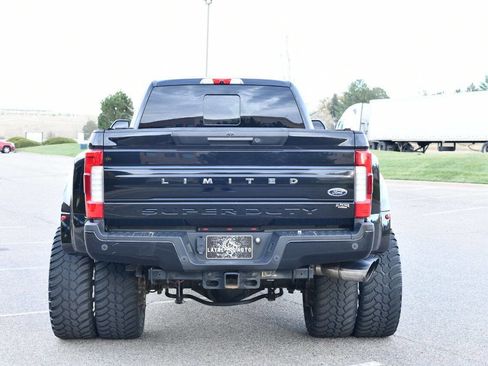 Used 2019 Ford F450 Limited image 12