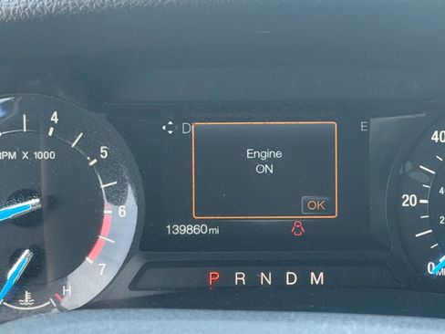 Used 2017 Ford Expedition XLT image 23