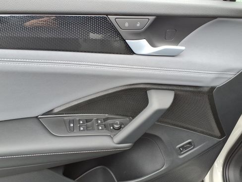 New 2026 Volkswagen Tiguan SE R-Line image 13