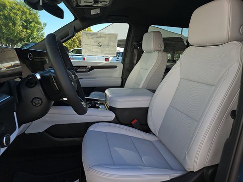 New 2026 Chevrolet Tahoe Premier image 10