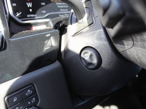 Used 2022 GMC Sierra 1500 SLT image 28