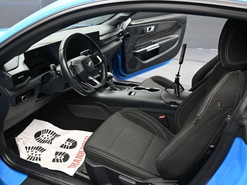 Used 2024 Ford Mustang GT RWD image 17