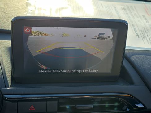 Used 2021 MAZDA MX-5 Miata RF Grand Touring image 18