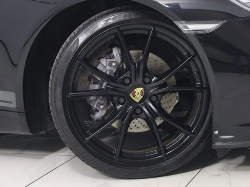 Used 2019 Porsche 911 Carrera T w/ Carrera T Interior Package image 18