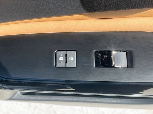 Used 2023 Lexus ES 350 w/ Accessory Package (Z1) FWD image 31