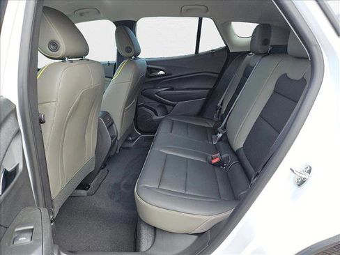 New 2025 Chevrolet Trax ACTIV w/ Driver Confidence Package image 13