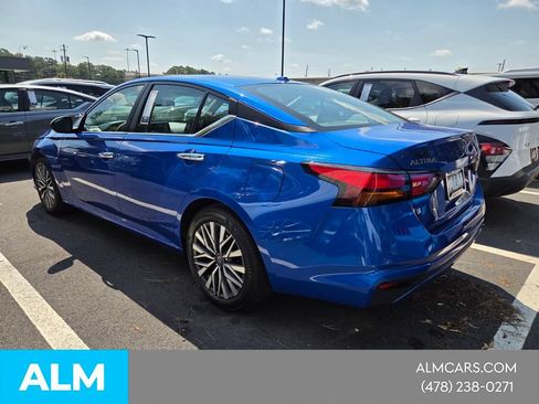 Used 2025 Nissan Altima 2.5 SV FWD image 7