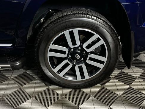 Used 2024 Toyota 4Runner Limited image 12