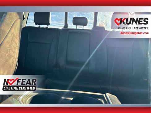 Used 2021 Ford F350 Lariat image 27