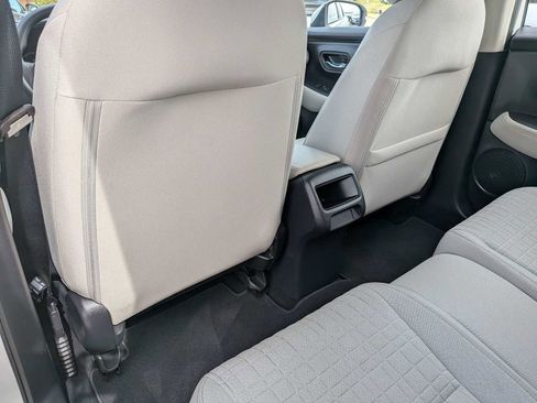 Certified 2024 Honda HR-V LX image 16
