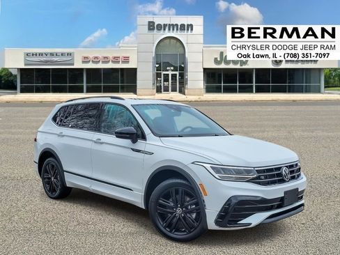 Used 2022 Volkswagen Tiguan SE R-Line AWD/4WD image 1