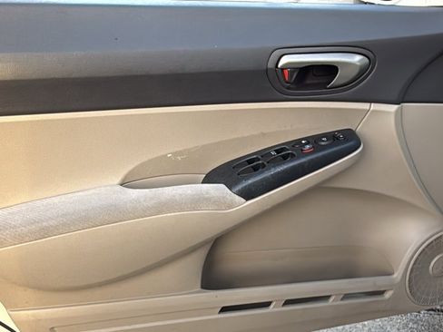 Used 2010 Honda Civic LX image 11