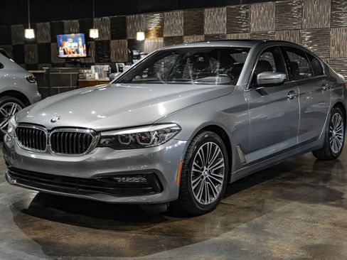 Used 2017 BMW 530i RWD image 6