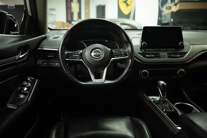 Used 2023 Nissan Altima 2.5 SR FWD image 18
