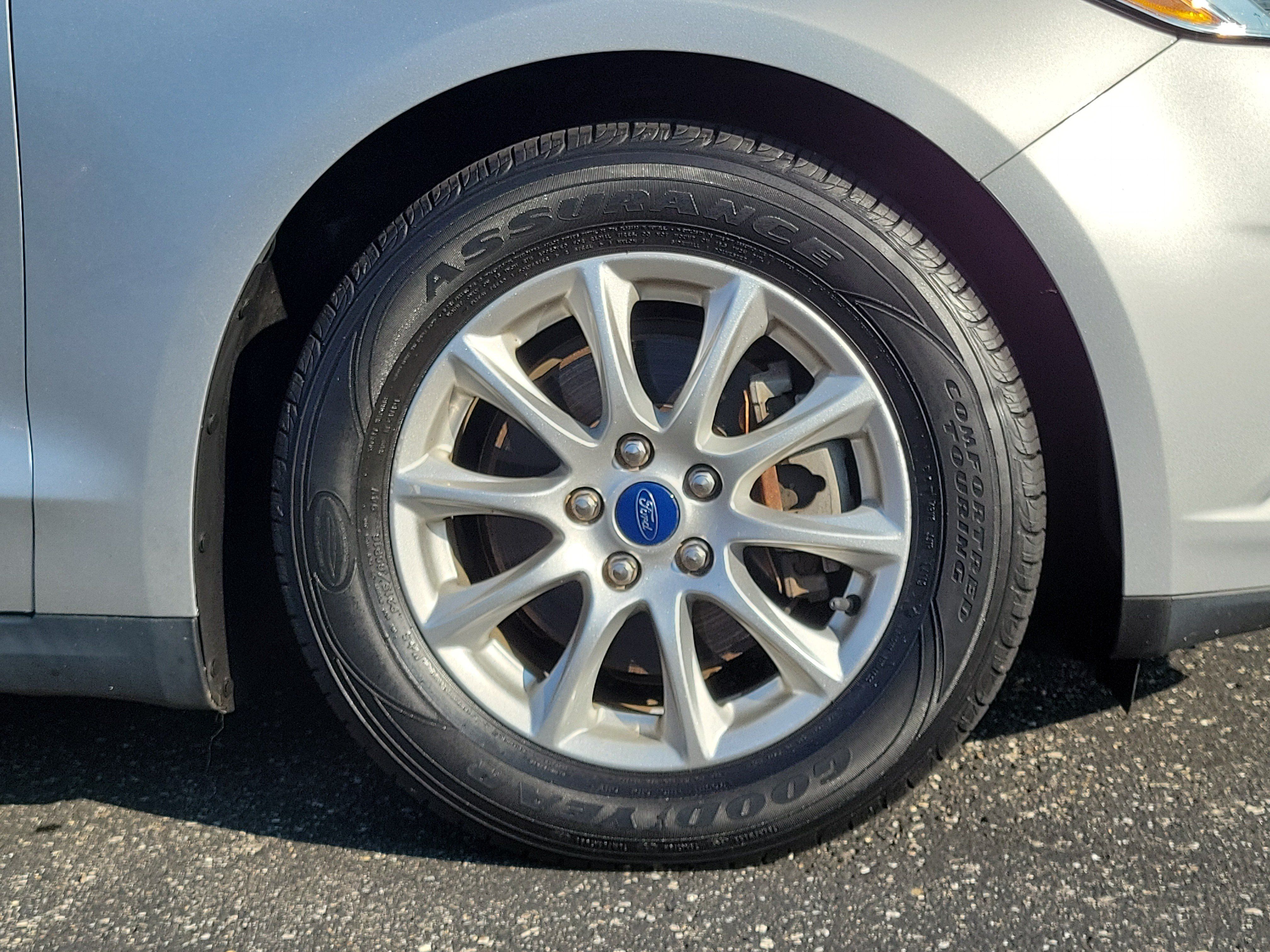 Used 2015 Ford Fusion S FWD image 5