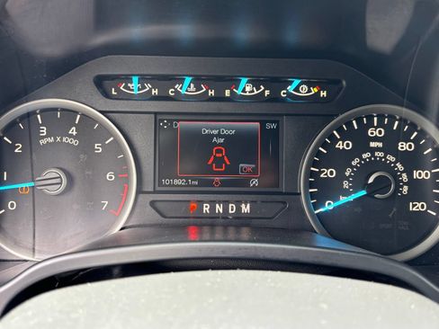 Used 2018 Ford F150 XLT w/ Equipment Group 302A Luxury AWD/4WD image 17