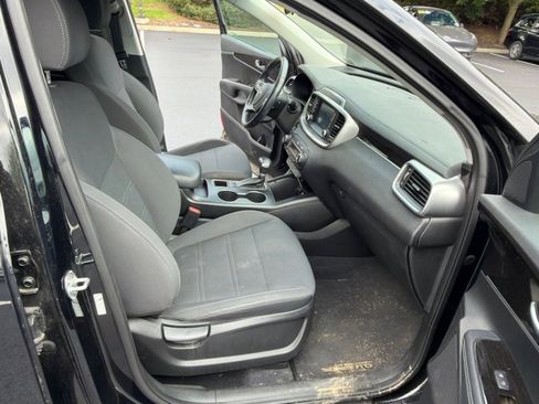 Used 2020 Kia Sorento S AWD/4WD image 25