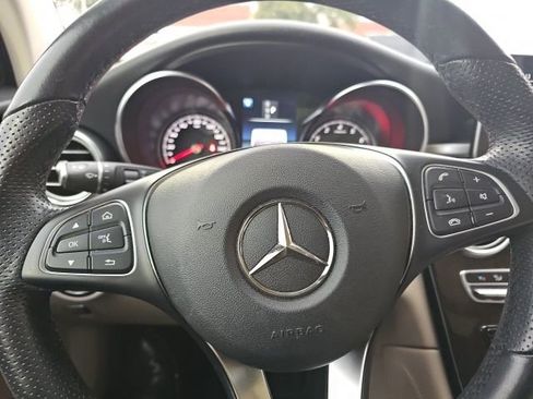 Used 2019 Mercedes-Benz GLC 300 image 12