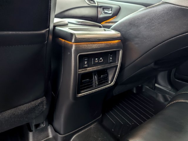 Used 2020 Nissan Murano SL w/ Moonroof Package AWD/4WD image 19