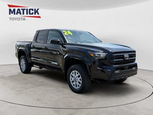 Used 2024 Toyota Tacoma SR5 AWD/4WD image 1