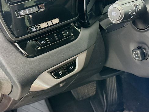 Certified 2025 Lexus RX 350 AWD w/ Convenience Package image 10