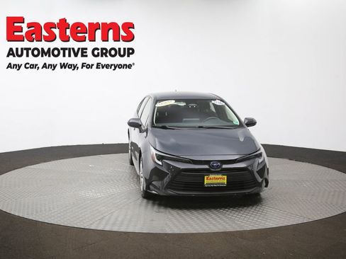 Used 2023 Toyota Corolla LE w/ Carpet Mat Package (TMS) FWD image 51