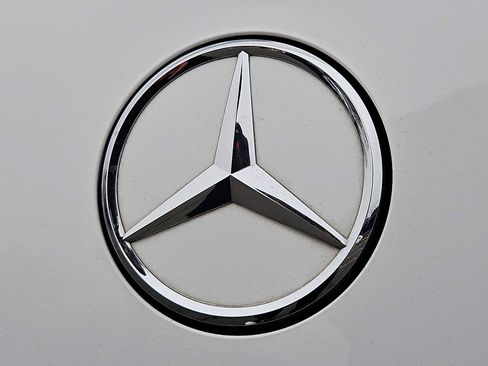 Used 2023 Mercedes-Benz CLA 250 4MATIC image 31