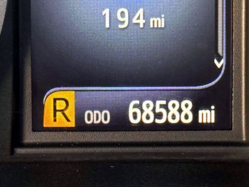 Certified 2019 Toyota Sienna XLE w/ XLE Navigation Package FWD image 33