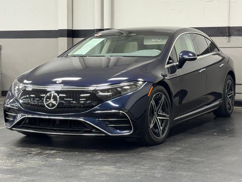 Certified 2023 Mercedes-Benz EQS 580 4MATIC Sedan image 6