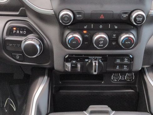 Used 2022 RAM 1500 Big Horn RWD image 19