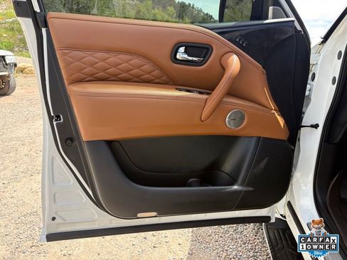 Used 2024 INFINITI QX80 Sensory AWD/4WD image 13